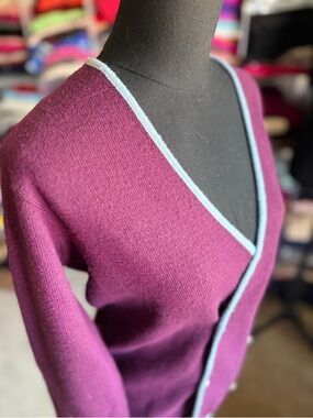 Women's Vintage Plum V-Neck Wool Cardigan with Contrast Trim